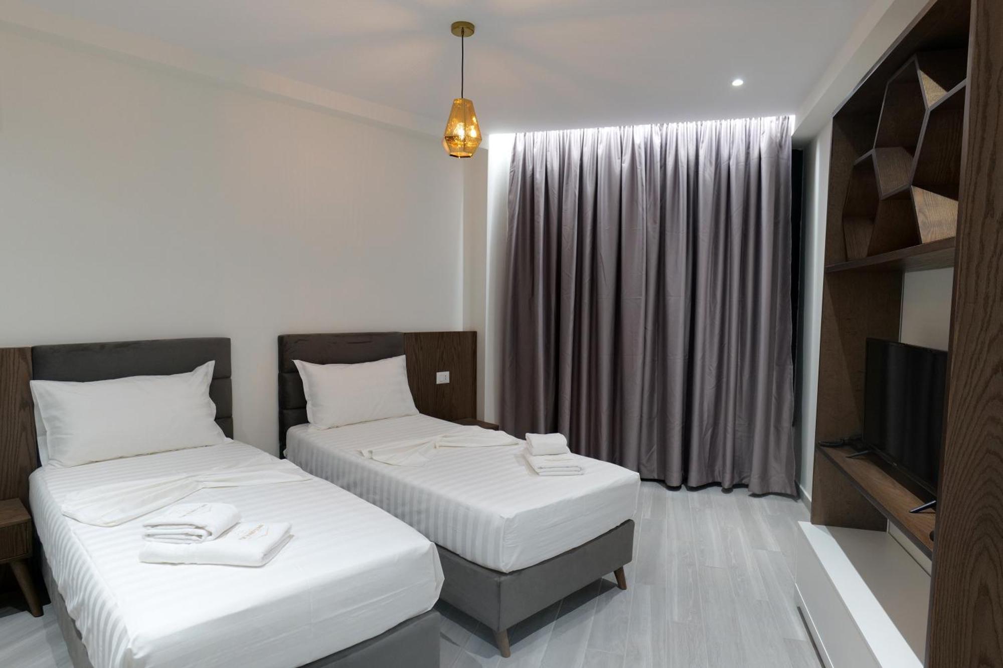 The Honeycomb Boutique Hotel Golem  Exterior foto