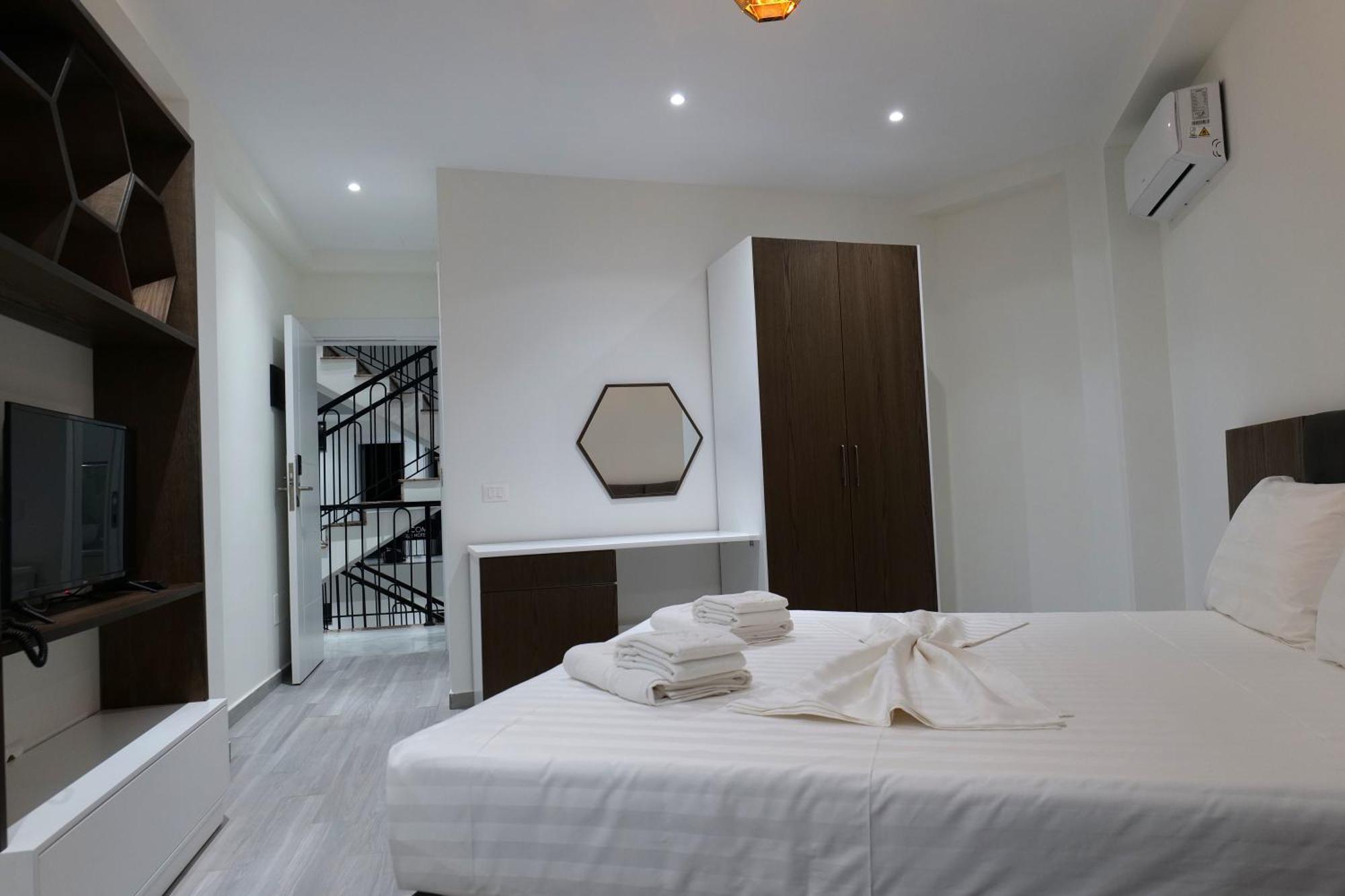 The Honeycomb Boutique Hotel Golem  Exterior foto